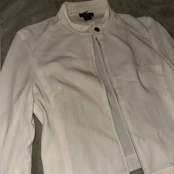 Soda Exchange Short Blazer - Picture 4 of 5